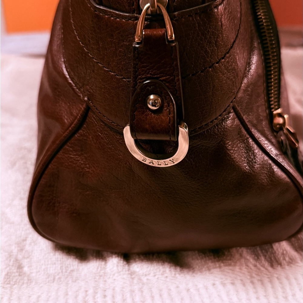 Vintage Bally Brown Leather Satchel – Structured Tote, Dual Handles - Picture 4 of 14
